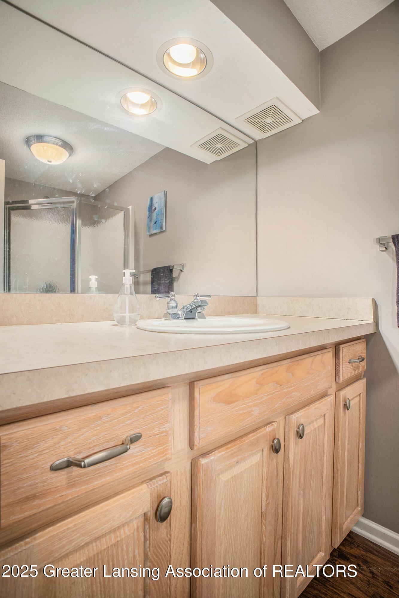 1349 Turner Road, Unit 8 Lansing, MI 48906 - Photo 11 of 21 tempImageJRzH03