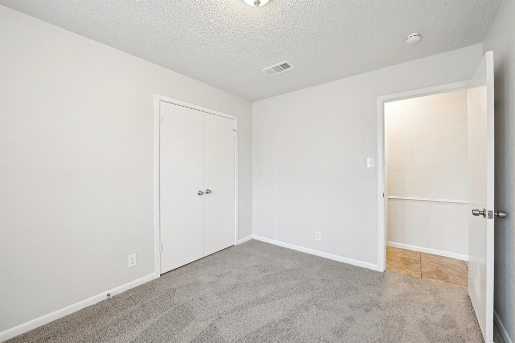 1209 Pin Oak Drive Denton, TX 76209 - Photo 13 of 27