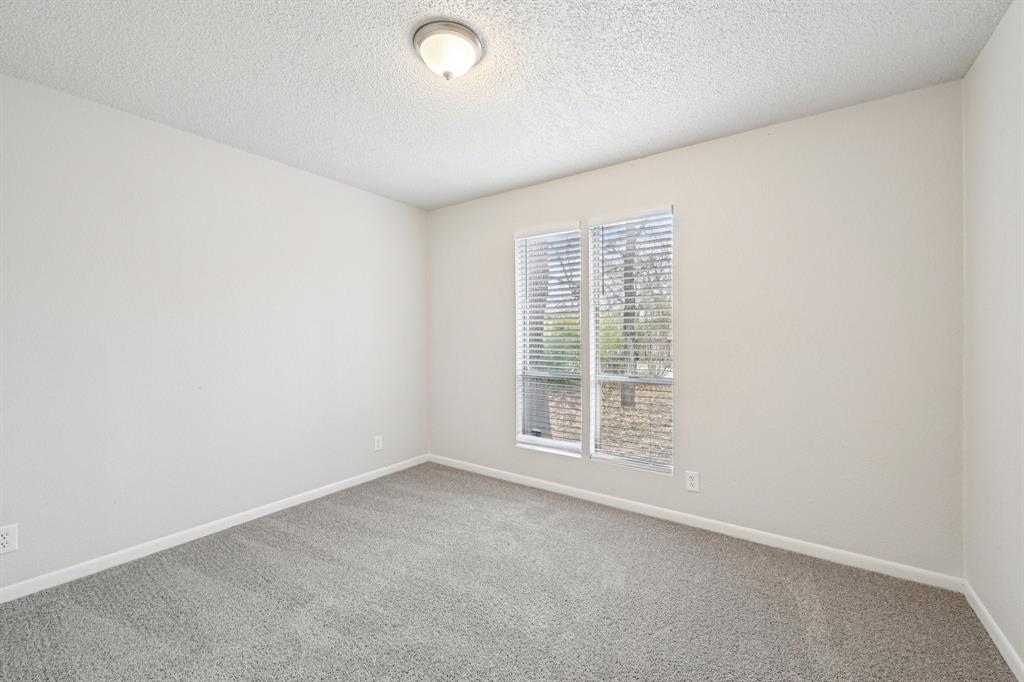 1209 Pin Oak Drive Denton, TX 76209 - Photo 14 of 27