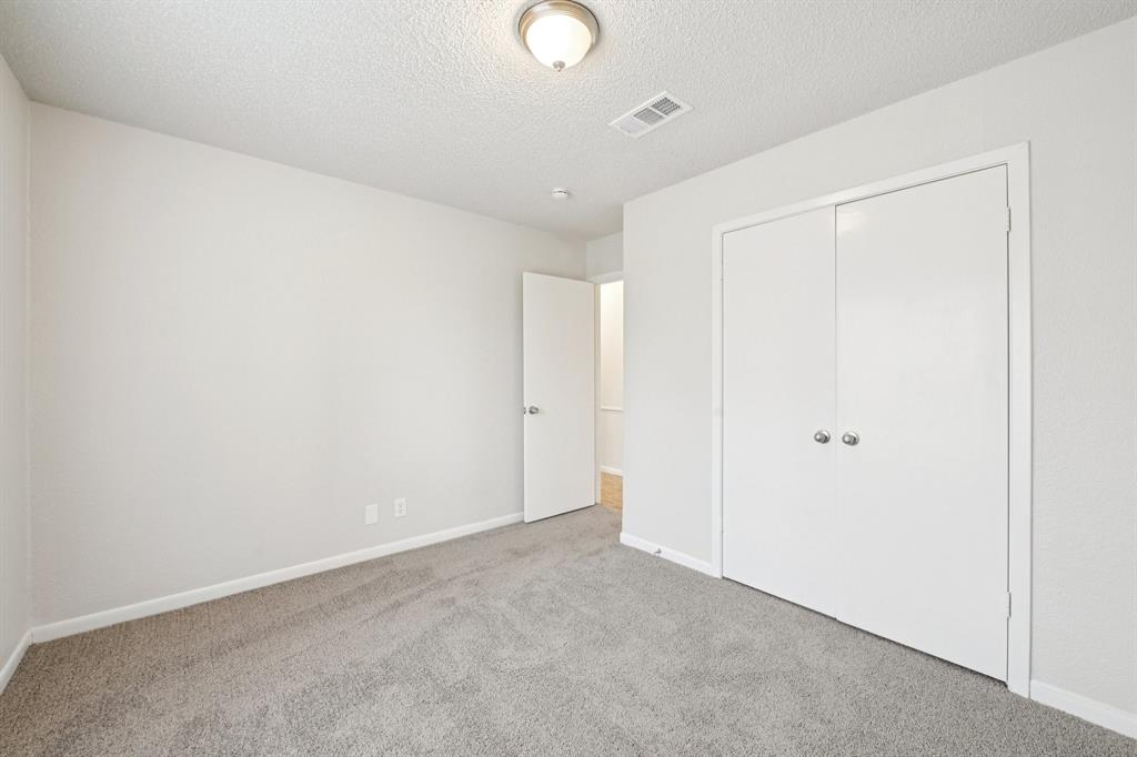 1209 Pin Oak Drive Denton, TX 76209 - Photo 15 of 27