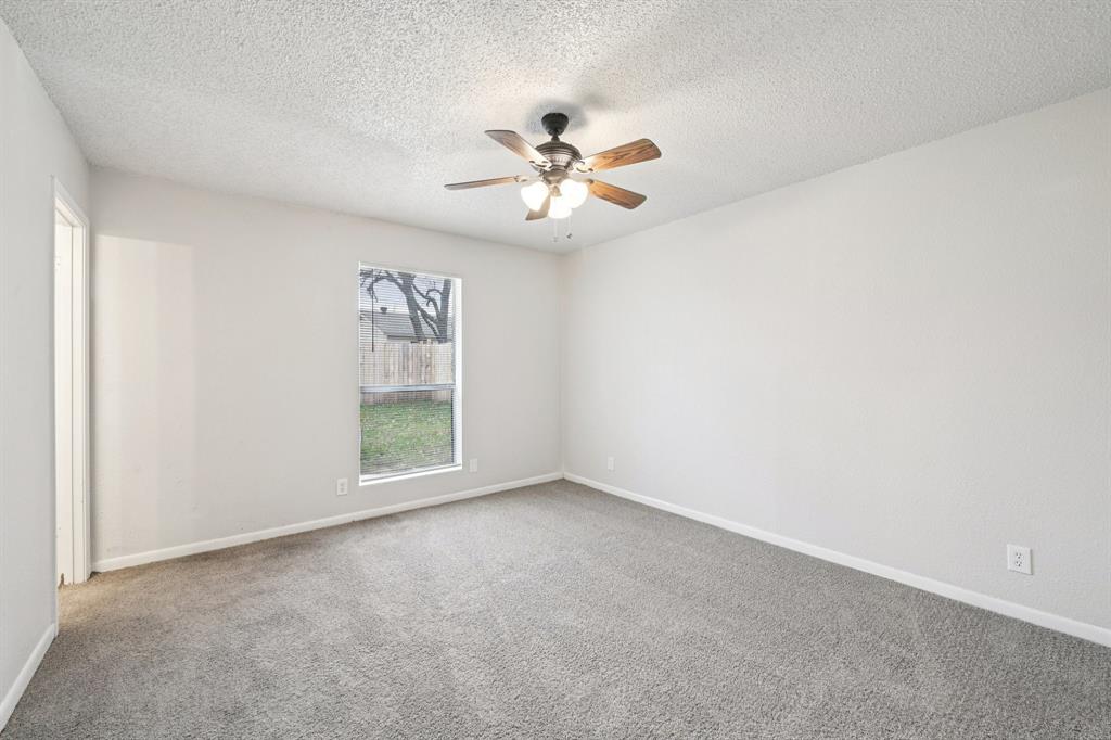 1209 Pin Oak Drive Denton, TX 76209 - Photo 16 of 27