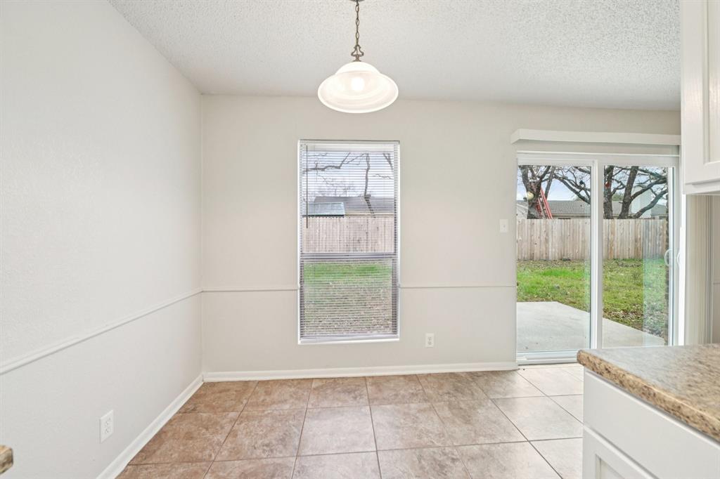 1209 Pin Oak Drive Denton, TX 76209 - Photo 10 of 27