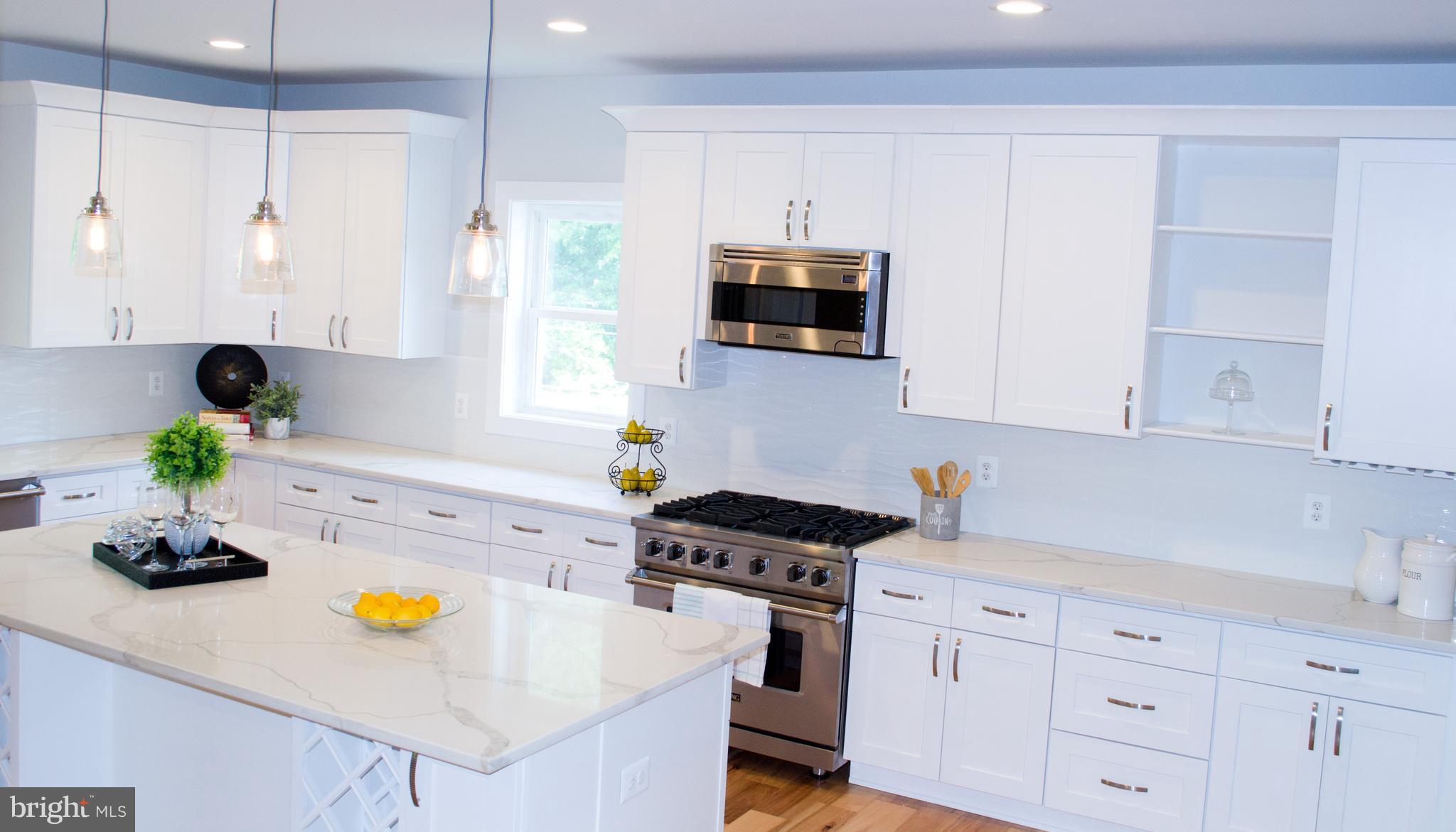 1901 Anderson Road Falls Church, VA 22043 - Photo 2 of 30 Gourmet kitchen w/Viking Pro SS Appliances