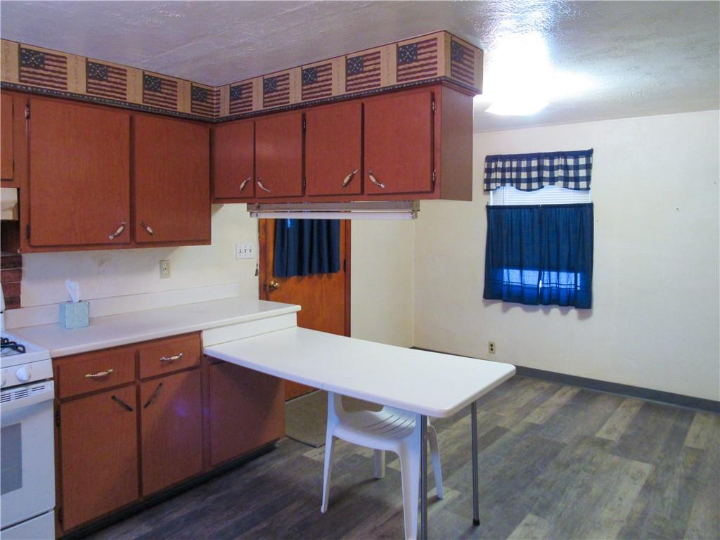 621 3rd Street North Versailles, PA 15137 - Photo 3 of 39 Large 18x11