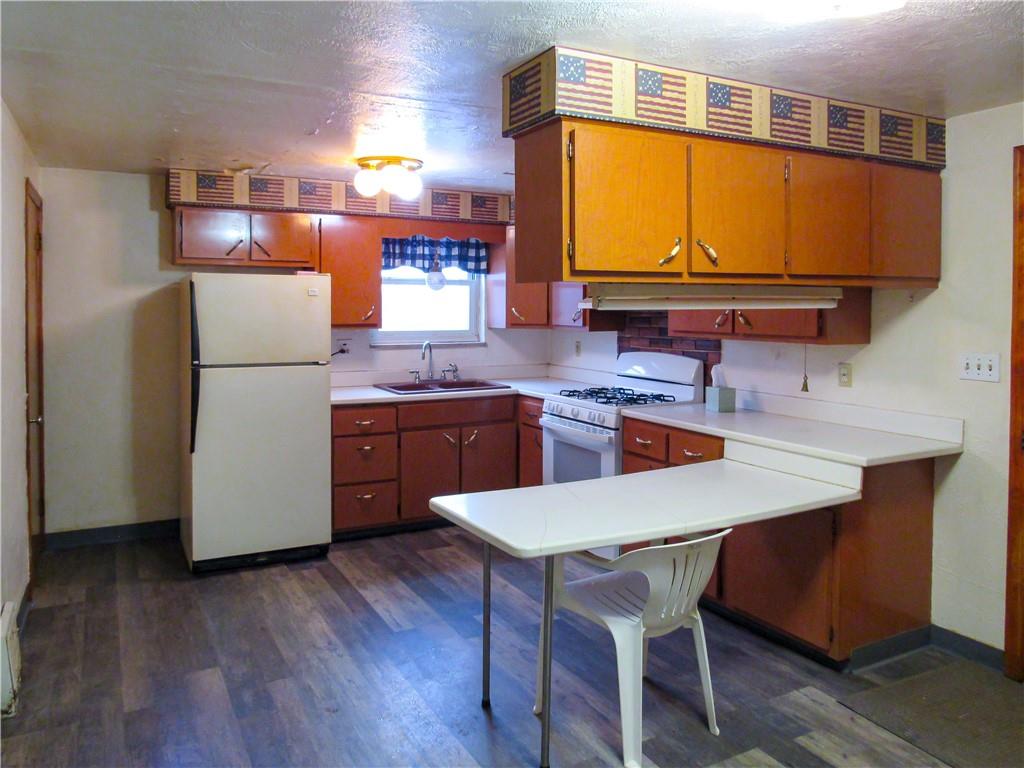 621 3rd Street North Versailles, PA 15137 - Photo 4 of 39 Appliances included