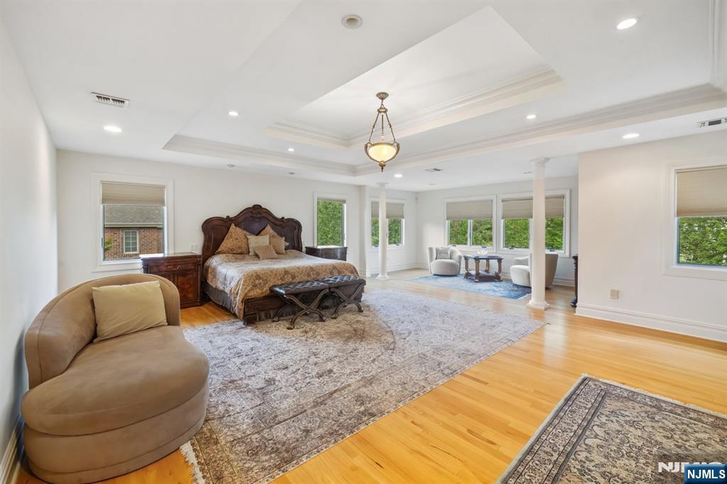 71 Roberts Road Englewood Cliffs, NJ 07632 - Photo 21 of 38