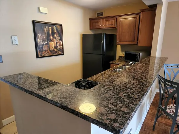 $1,795 | 620 Peachtree Street Northeast, Unit 1011, Atlanta, GA 30308