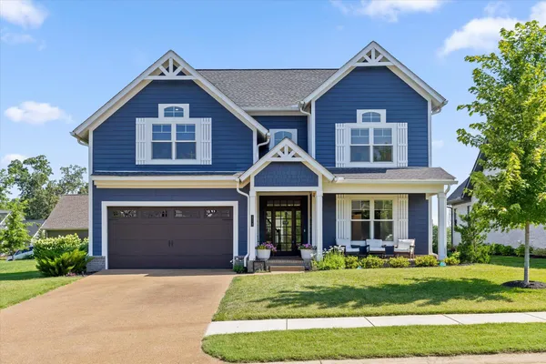 $975,000 | 318 Buckhorn Way, Loudon, TN 37774