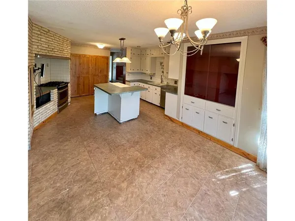 $270,000 | 1004 South Ramsey Street, Redwood Falls, MN 56283