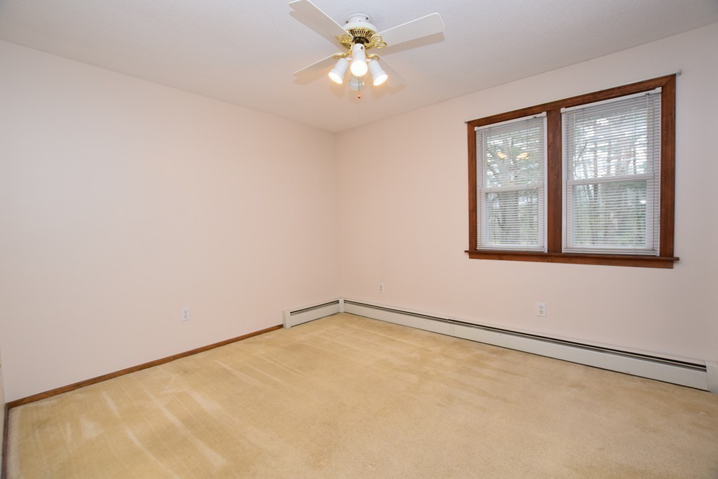 5 Trail Circle Springfield, MA 01118 - Photo 13 of 30 Gallery Image 13