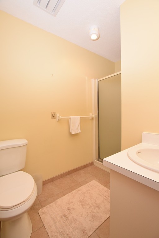 5 Trail Circle Springfield, MA 01118 - Photo 17 of 30 Gallery Image 17