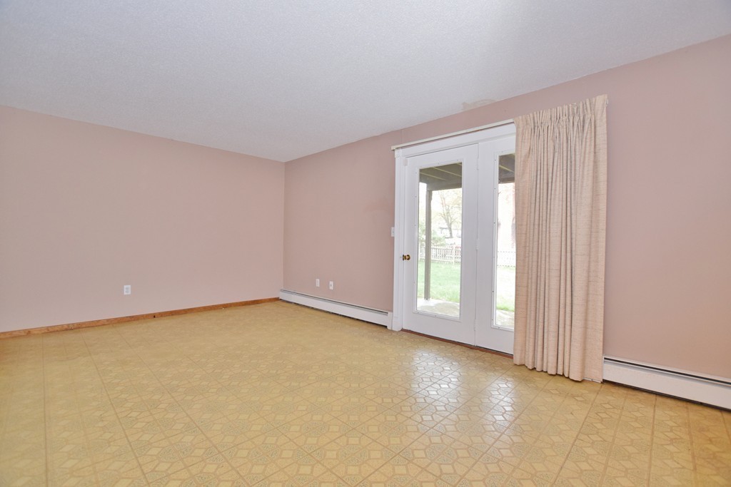 5 Trail Circle Springfield, MA 01118 - Photo 25 of 30 Gallery Image 25