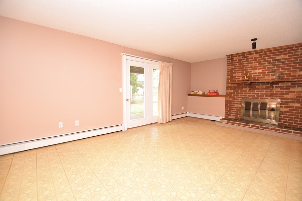 5 Trail Circle Springfield, MA 01118 - Photo 27 of 30 Gallery Image 27