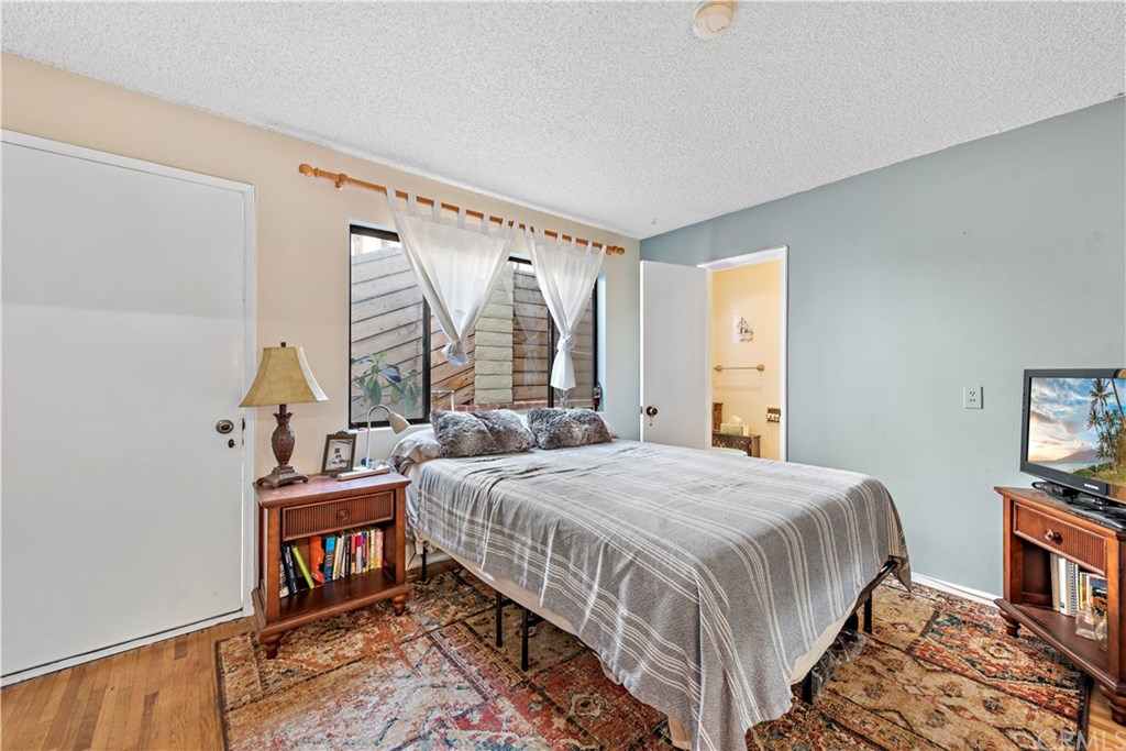 1782 Ocean Way Laguna Beach, CA 92651 - Photo 14 of 27 All bedrooms have ensuite baths.