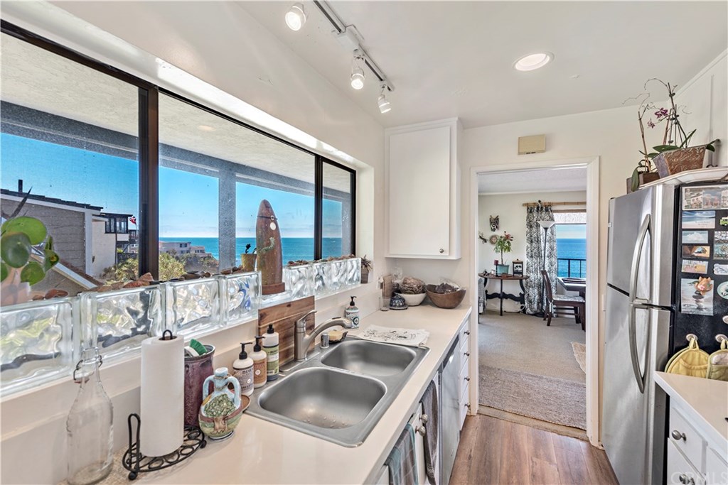 1782 Ocean Way Laguna Beach, CA 92651 - Photo 17 of 27