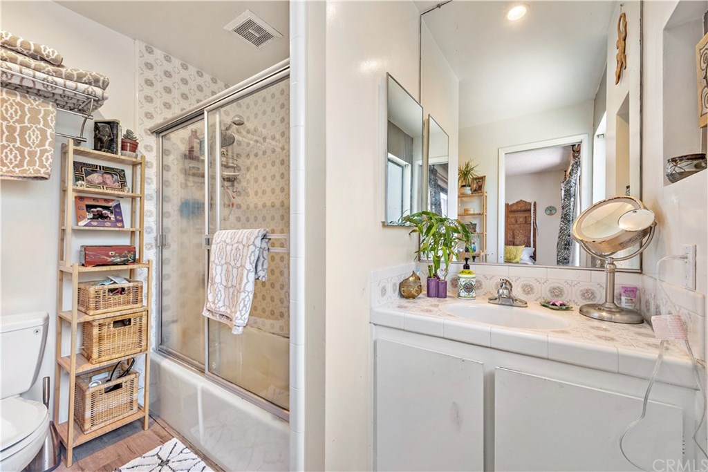 1782 Ocean Way Laguna Beach, CA 92651 - Photo 21 of 27 Bathroom