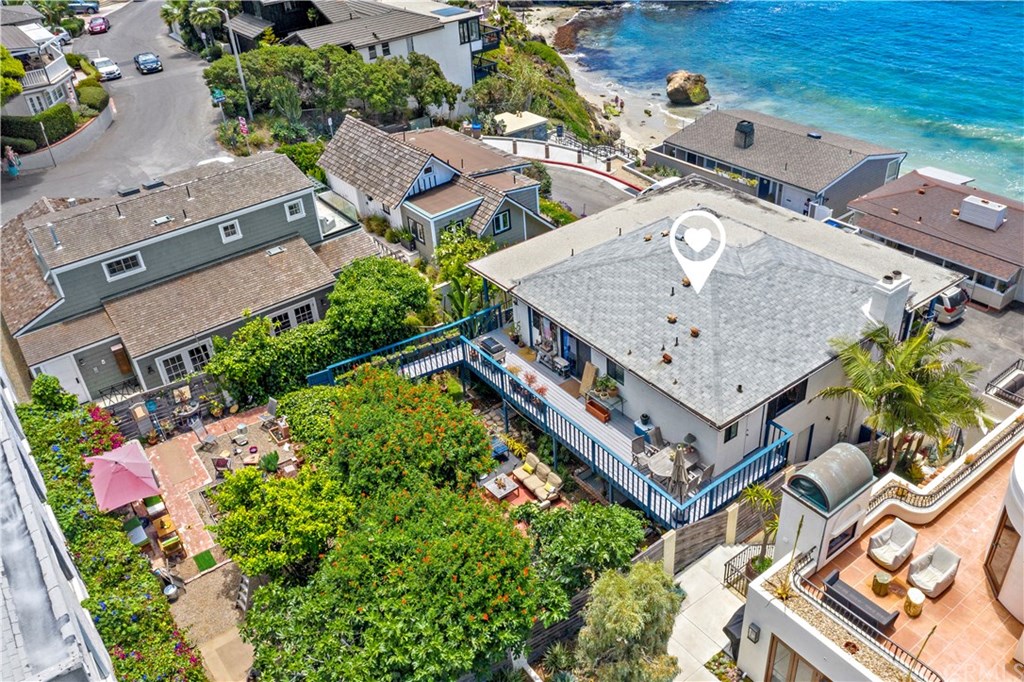 1782 Ocean Way Laguna Beach, CA 92651 - Photo 26 of 27 Spacious yard, separate areas for both units.