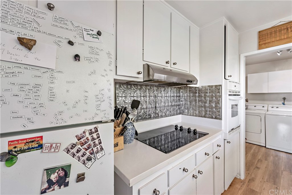 1782 Ocean Way Laguna Beach, CA 92651 - Photo 9 of 27 Kitchen adjacent to interior laundry.