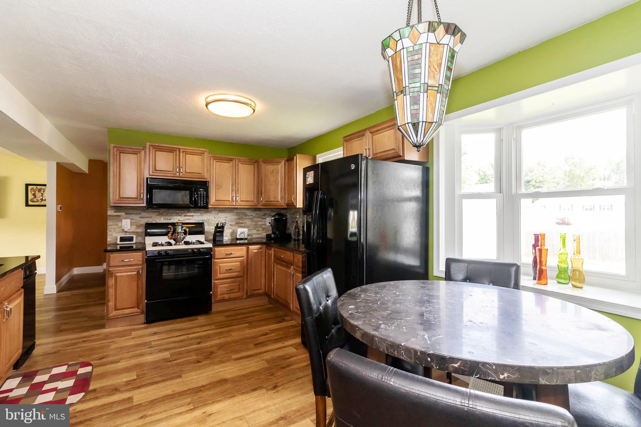 12 Vicksburg Road Clementon, NJ 08021 - Photo 9 of 27 Kitchen