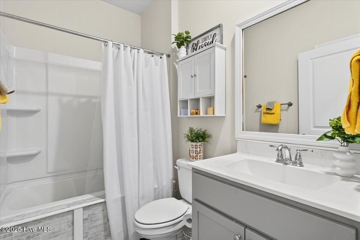 1271 Rippling Cove Loop Southwest Supply, NC 28462 - Photo 29 of 54 Guest Bath