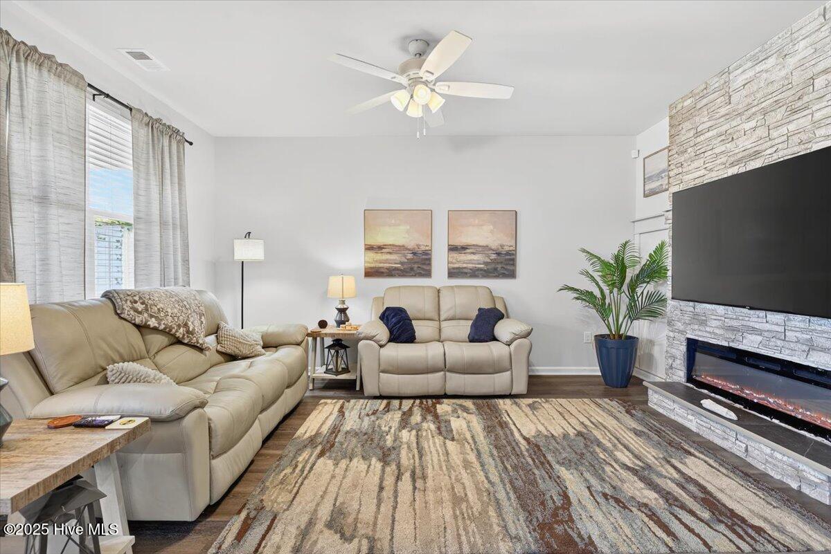 1271 Rippling Cove Loop Southwest Supply, NC 28462 - Photo 9 of 54 Living Room