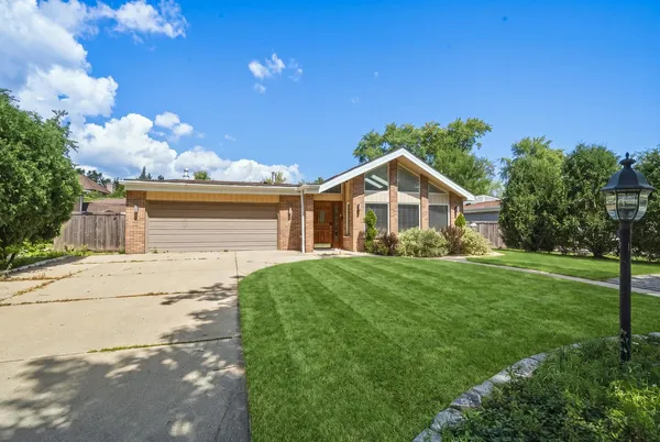 $660,000 | 3550 Tamarind Drive, Northbrook, IL 60062