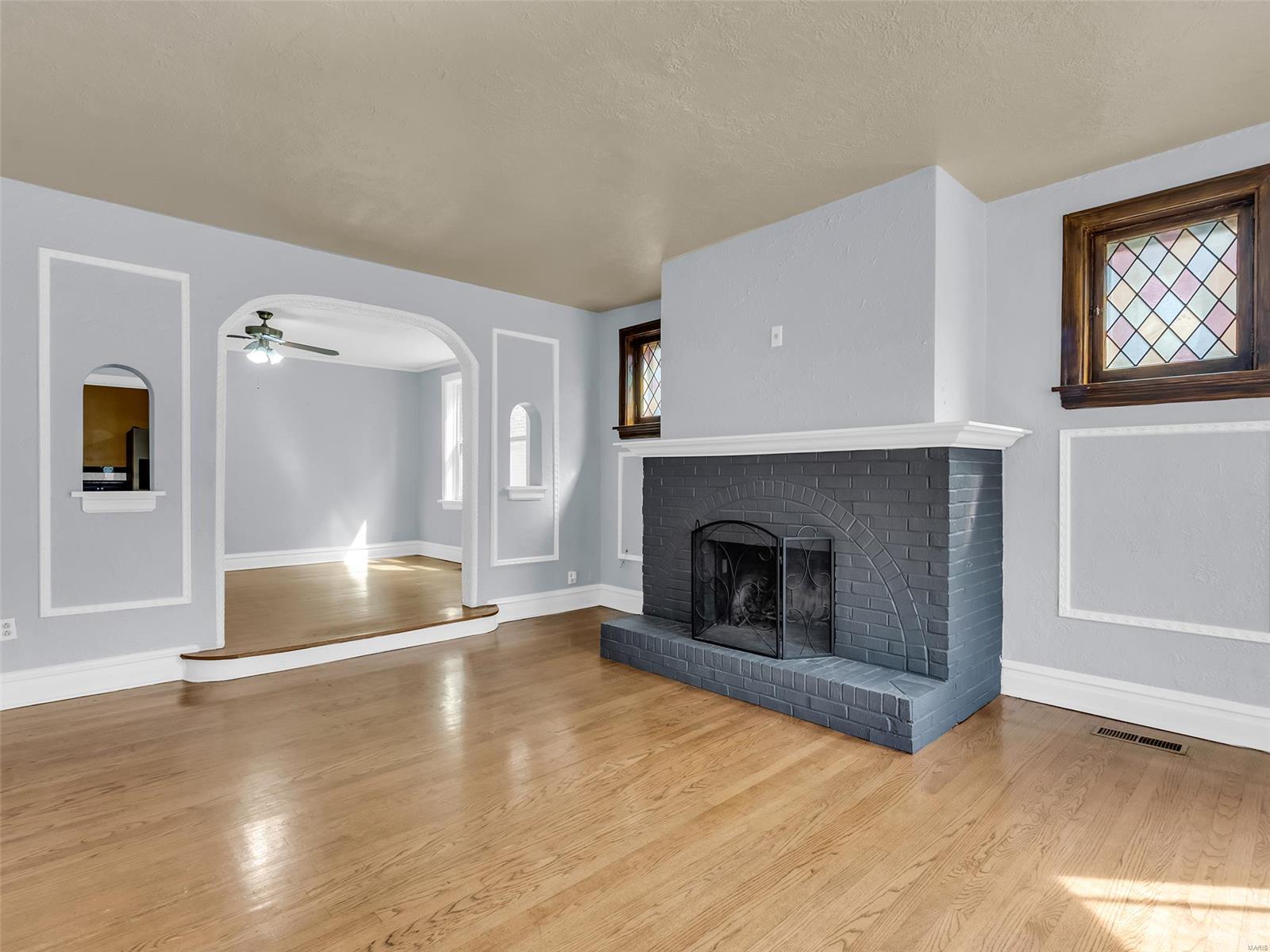 314 South Hanley Road, Unit 1S St. Louis, MO 63105 - Photo 3 of 17