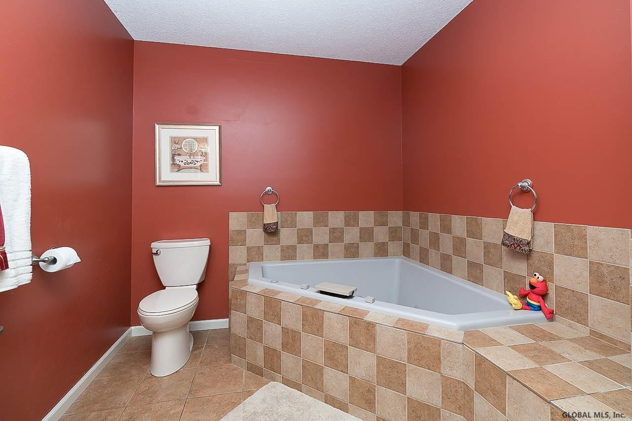 1050 Sterling Ridge Drive Rensselaer, NY 12144 - Photo 20 of 27 Photo 20