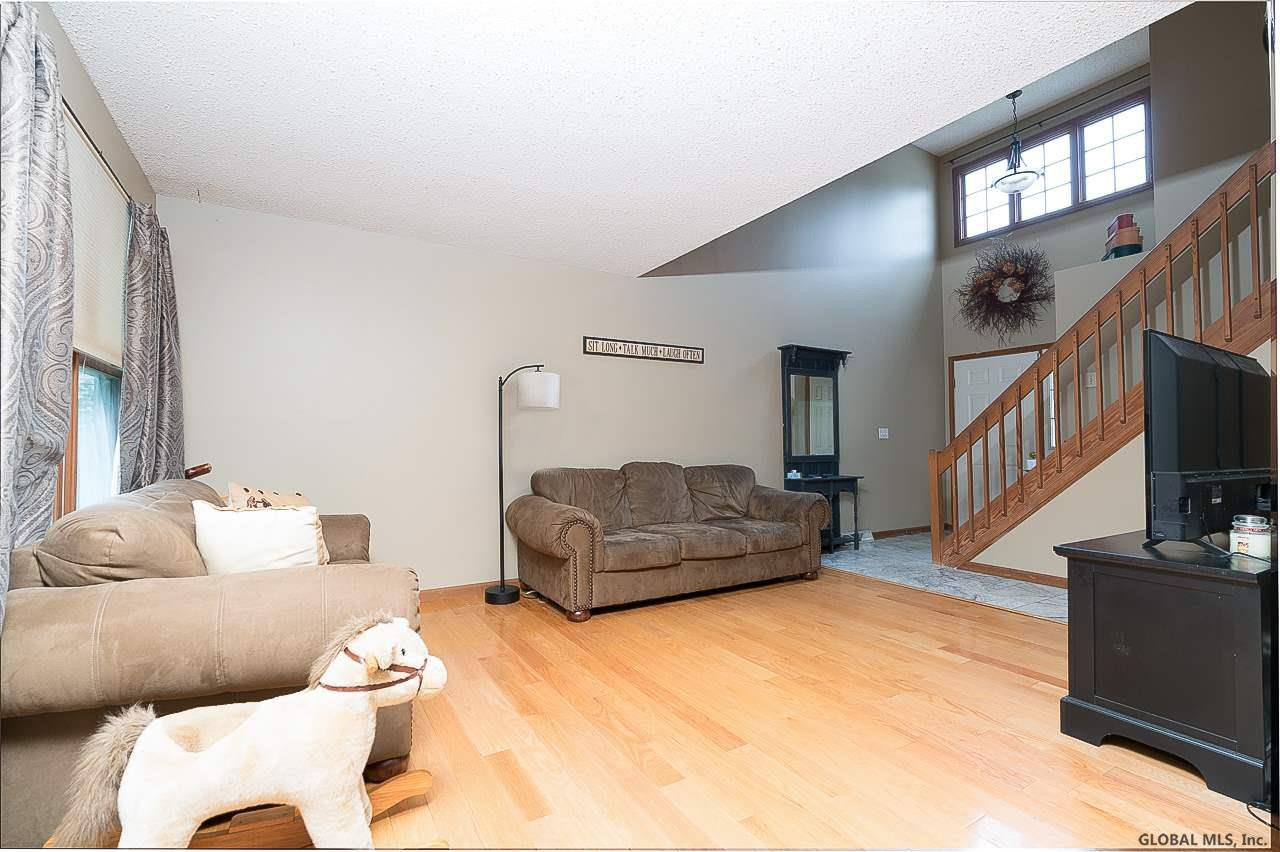 1050 Sterling Ridge Drive Rensselaer, NY 12144 - Photo 3 of 27 Photo 3