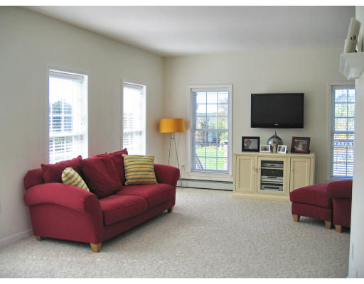 86 Fred Smith Road Westminster, MA 01473 - Photo 2 of 13
