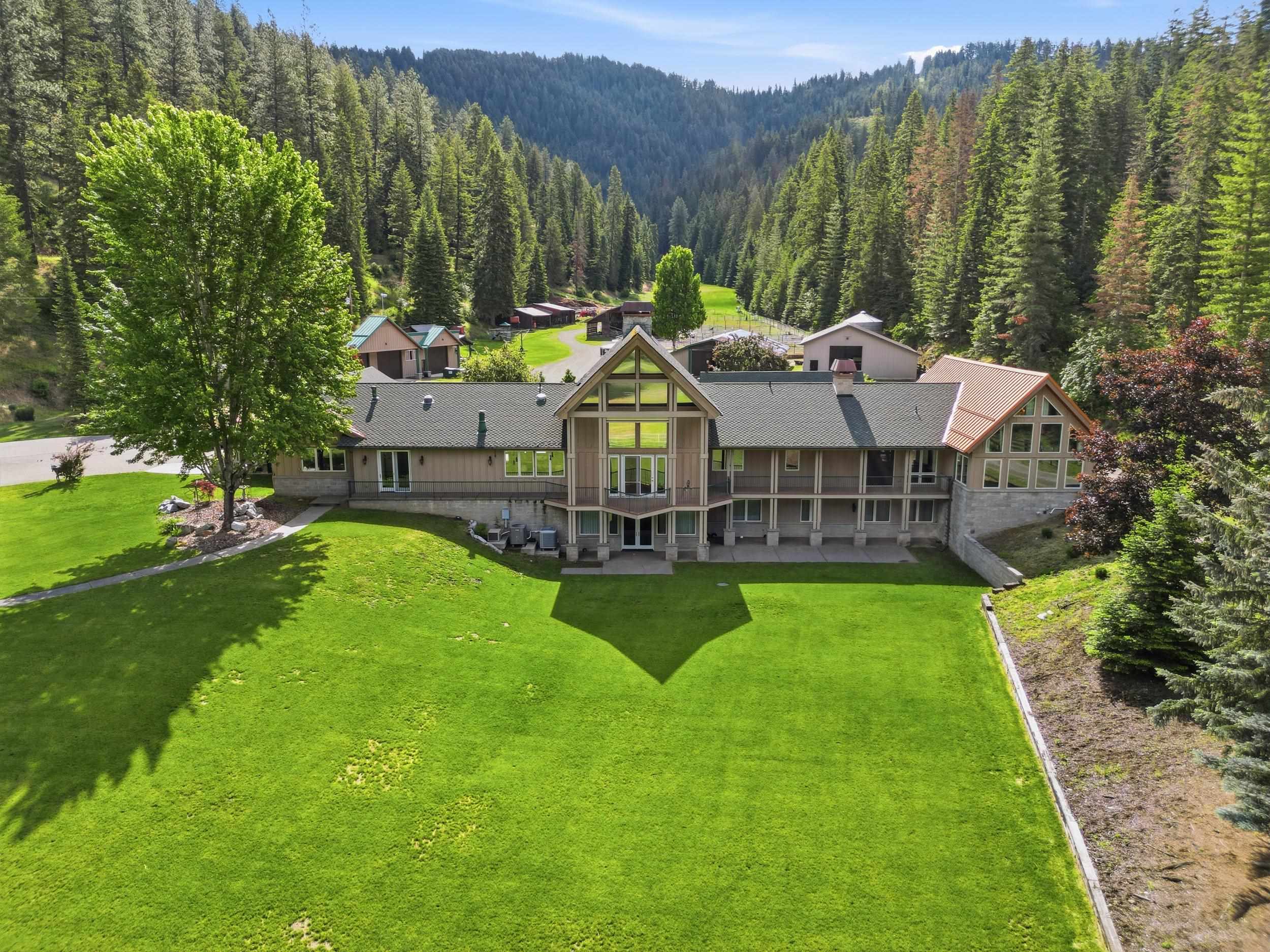 8850 East Fernan Lake Road Coeur D'Alene, ID 83814 - Photo 1 of 46