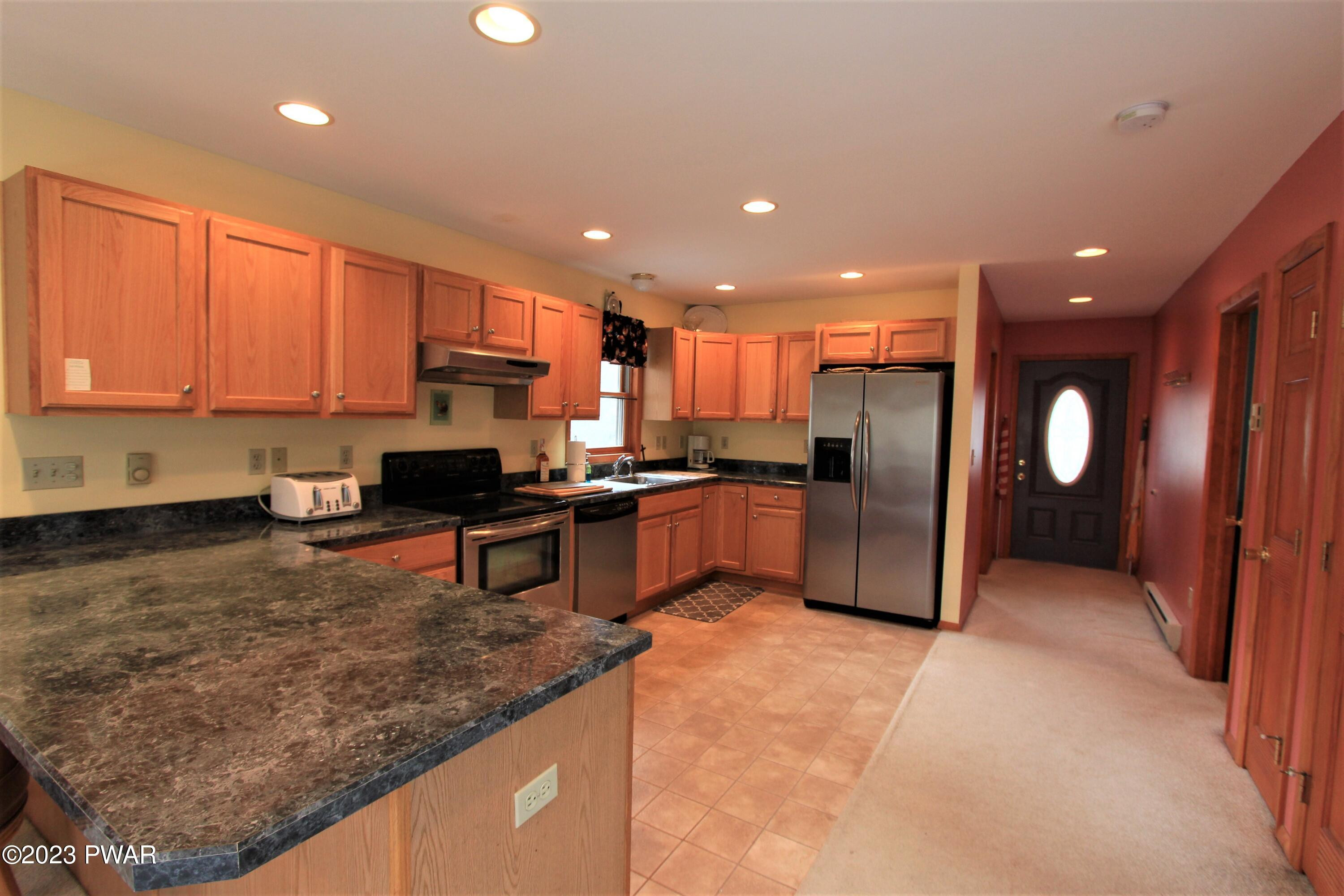 421 Northgate Road Lake Ariel, PA 18436 - Photo 3 of 58