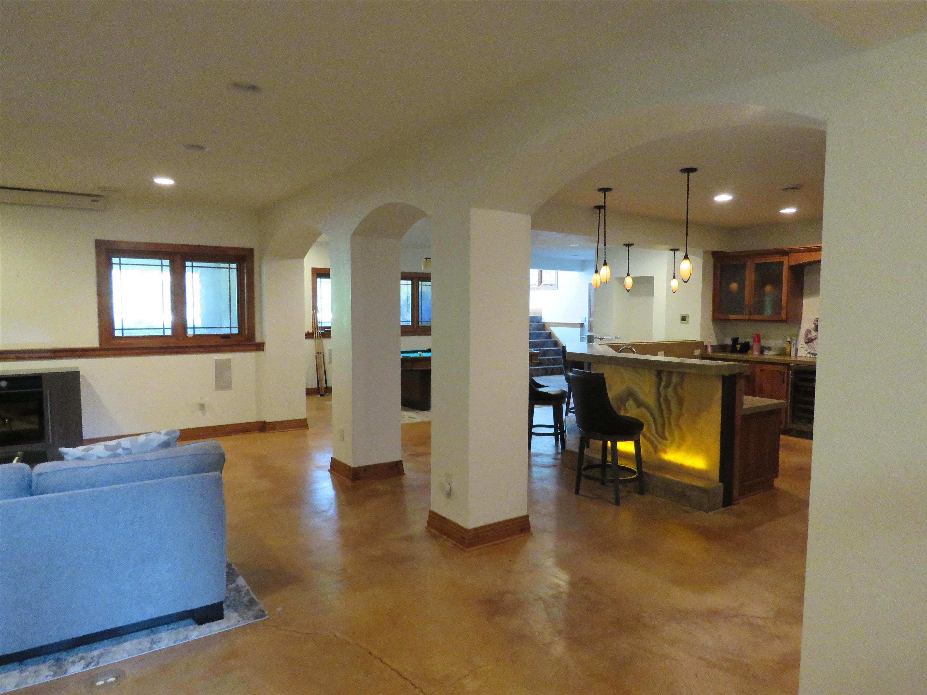 9090 North Range Line Road River Hills, WI 53217 - Photo 6 of 46 Gallery Image 6