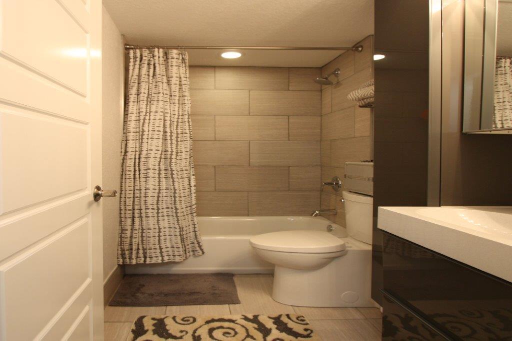 755 Dotterel Road, Unit 1203 Delray Beach, FL 33444 - Photo 14 of 23 Bathroom