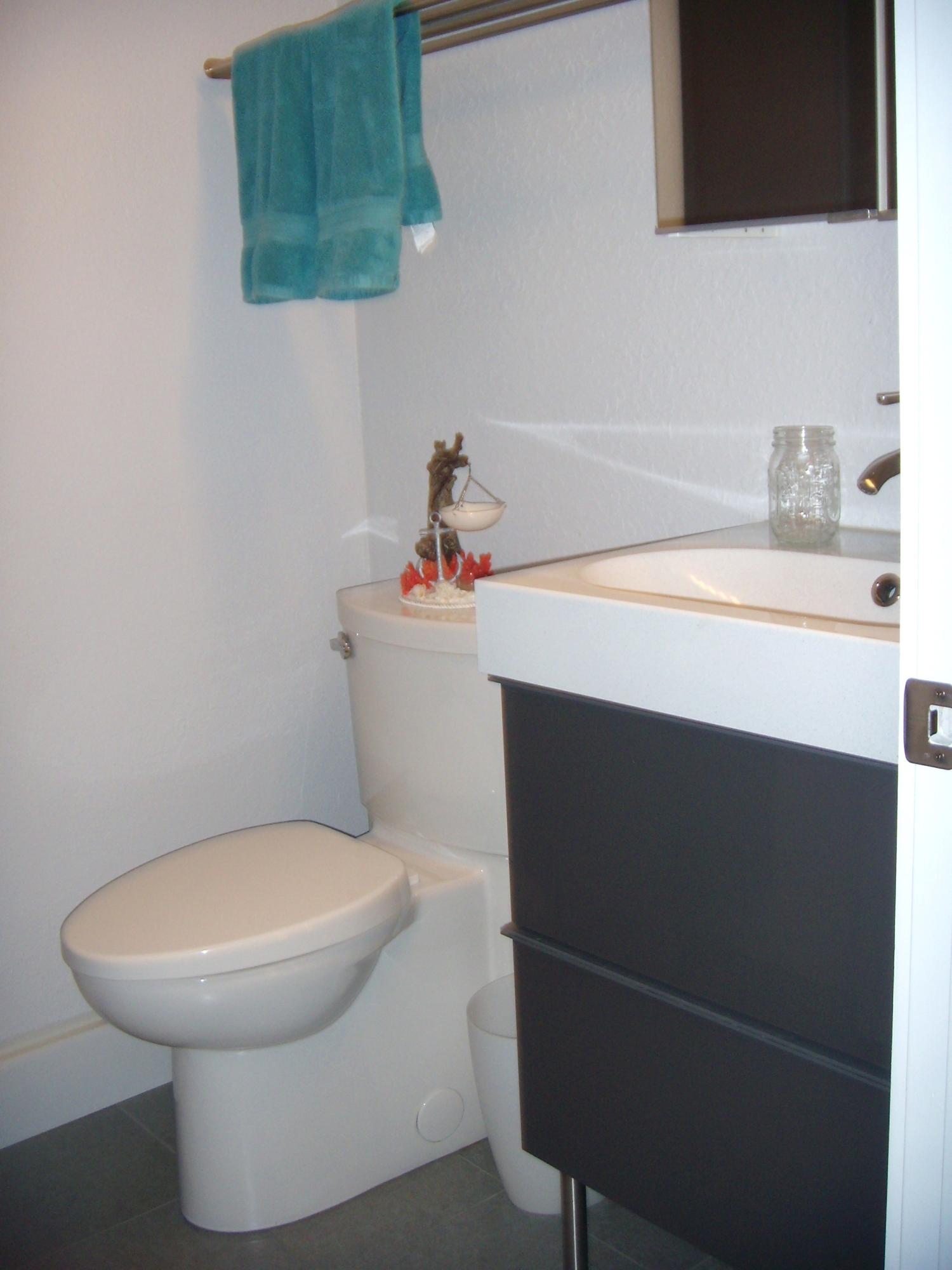 755 Dotterel Road, Unit 1203 Delray Beach, FL 33444 - Photo 20 of 23 Guest bath/power room
