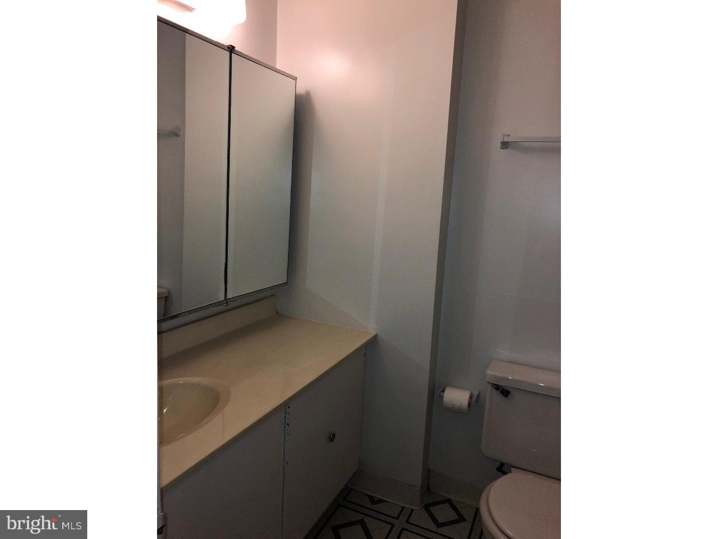 2828 Saxton Road Philadelphia, PA 19114 - Photo 7 of 10