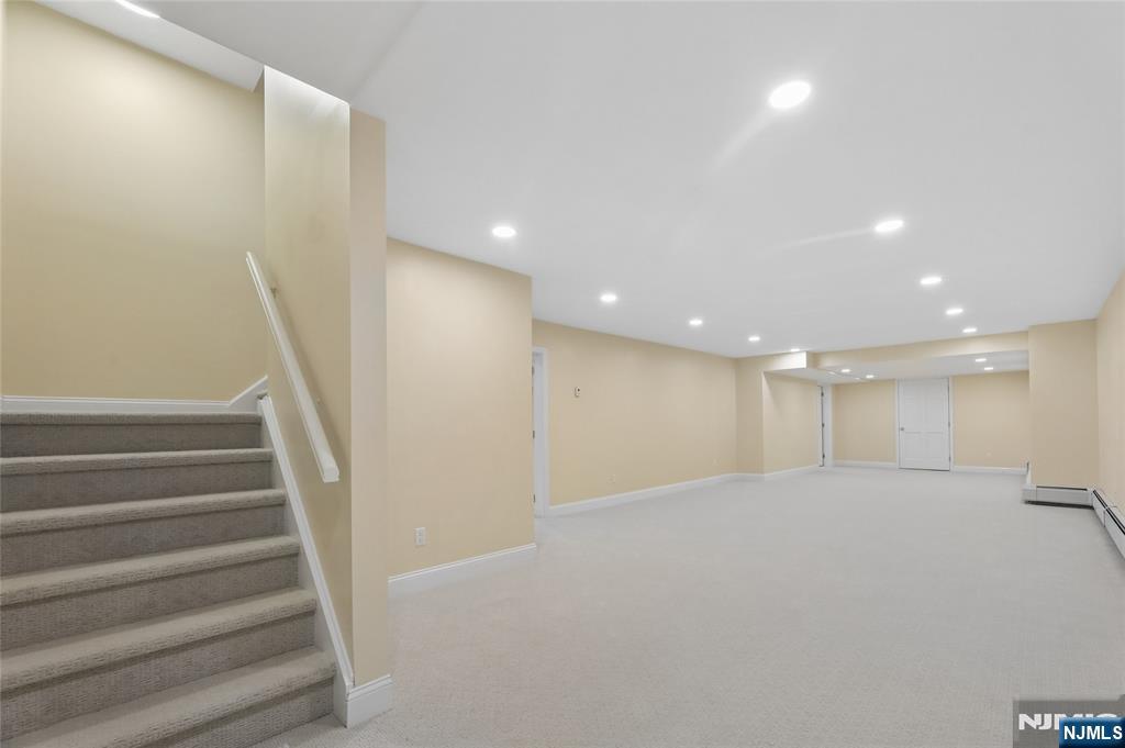 2 West Gate Road Saddle River, NJ 07458 - Photo 40 of 46