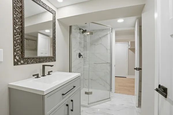 $463,900 | 9442 South Octavia Avenue, Bridgeview, IL 60455