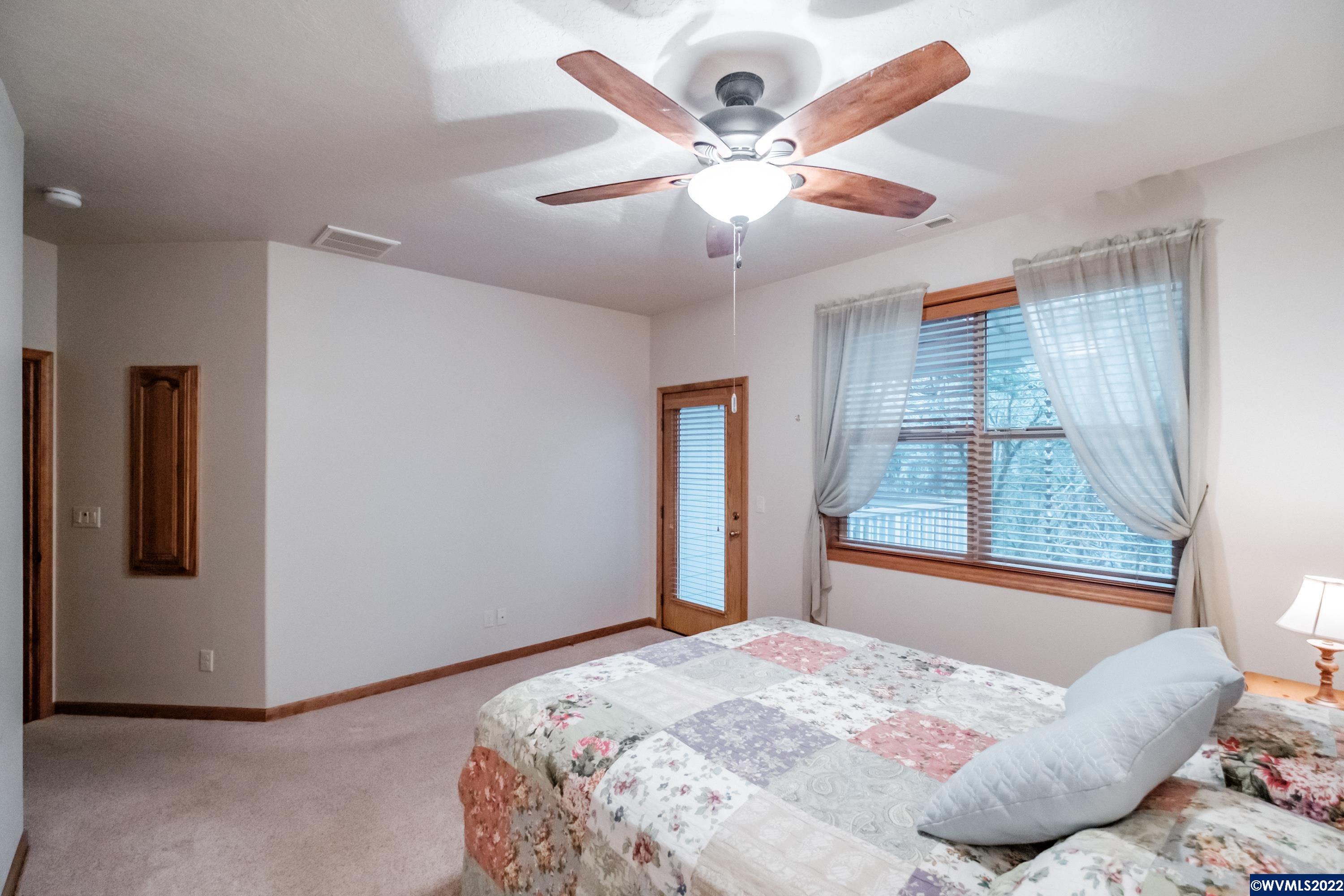 2655 Vista Place Albany, OR 97321 - Photo 15 of 42