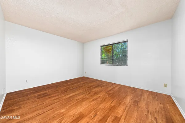 $389,900 | 1822 Park Cir Drive, Lancaster, CA 93535