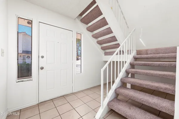 $389,900 | 1822 Park Cir Drive, Lancaster, CA 93535