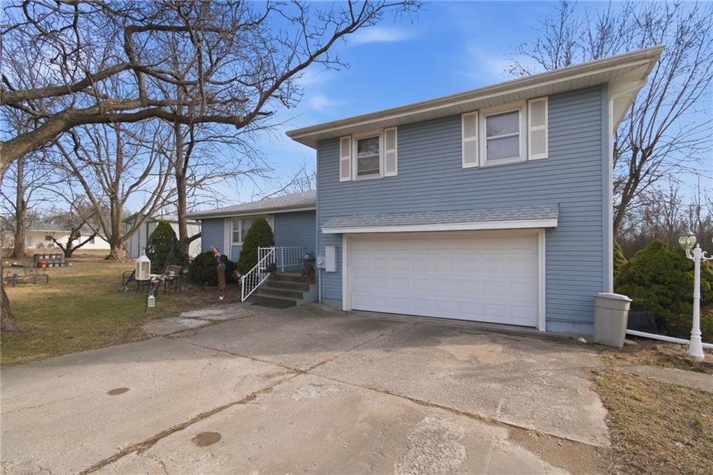 210 West Spruce Street Chilhowee, MO 64733 - Photo 2 of 35