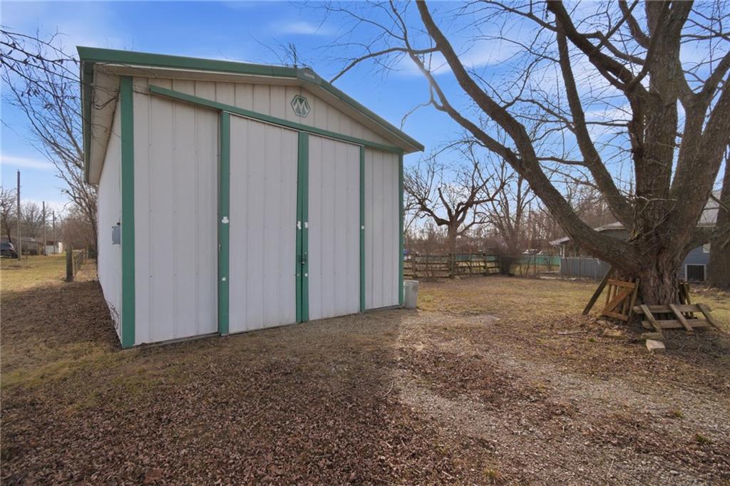 210 West Spruce Street Chilhowee, MO 64733 - Photo 31 of 35