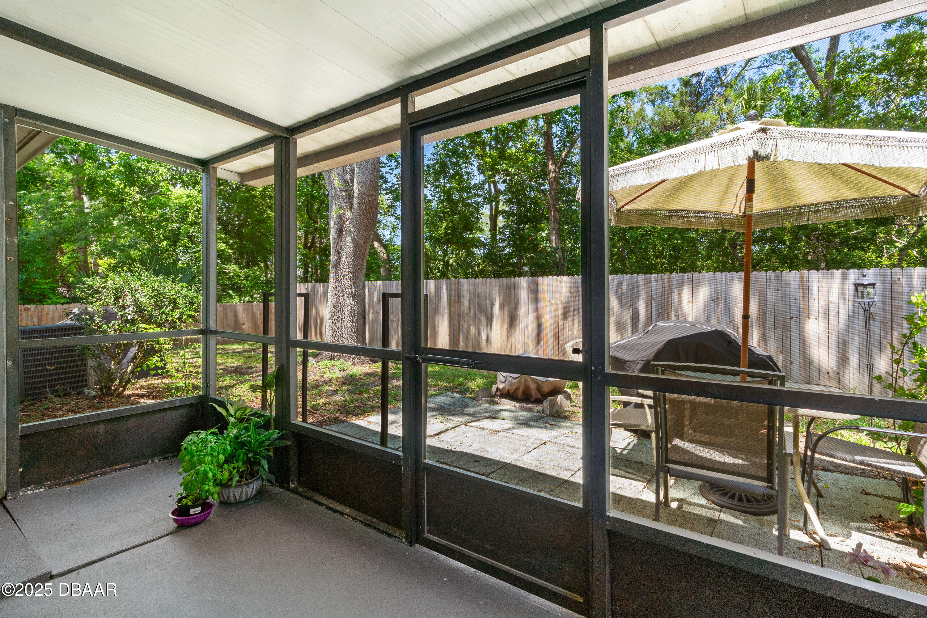1302 Deer Springs Road Port Orange, FL 32129 - Photo 25 of 32 Screened in Porch