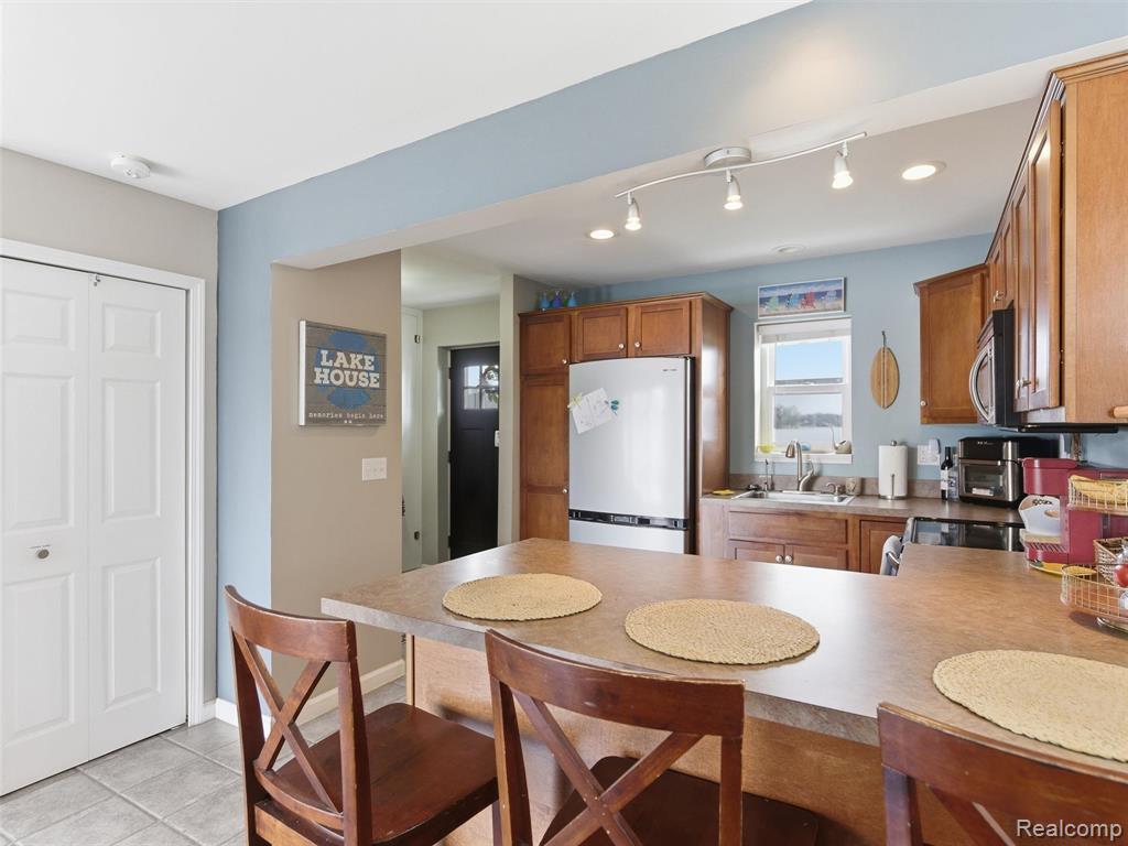 16342 Stages Island Fenton, MI 48430 - Photo 21 of 42