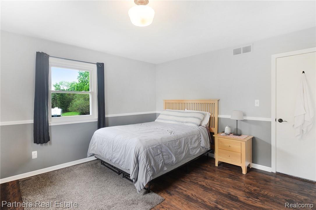1411 Henderson Road Howell, MI 48855 - Photo 16 of 29 CNG_5905-1.jpg