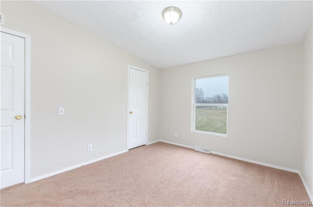 23500 Karr Road Belleville, MI 48111 - Photo 20 of 42