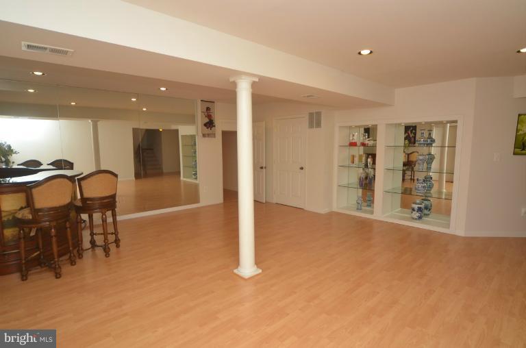 2111 Frederick Road Catonsville, MD 21228 - Photo 3 of 23 a view of a livingroom with furniture