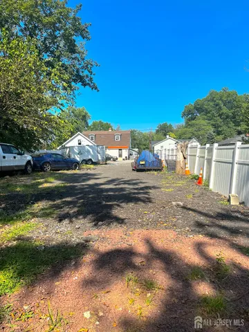 a view of yard with tree s