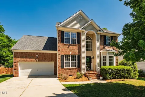 $749,000 | 102 Adrians Place, Chapel Hill, NC 27514
